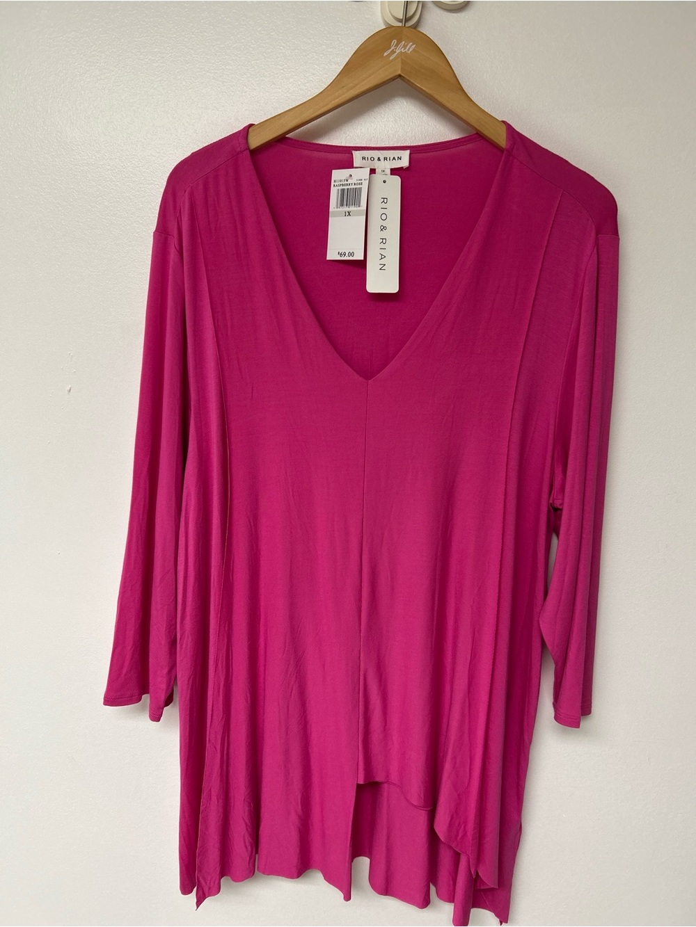 Women's Fuchsia V-Neck Tunic Top